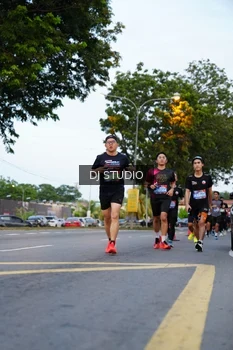Runner Photo 4195589