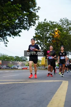 Runner Photo 4195591