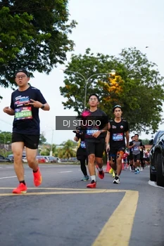 Runner Photo 4195597
