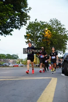 Runner Photo 4195598
