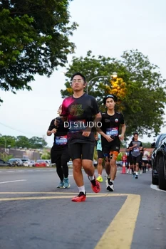 Runner Photo 4195605