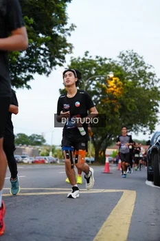 Runner Photo 4195620