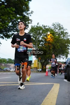 Runner Photo 4195622