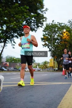 Runner Photo 4195629