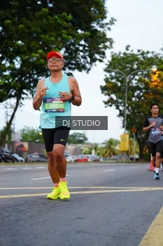 Runner Photo 4195631