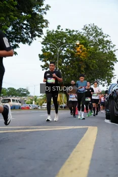 Runner Photo 4195651