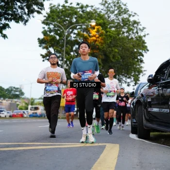 Runner Photo 4195669