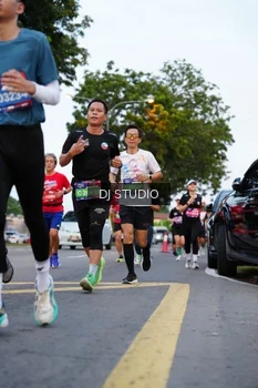 Runner Photo 4195682