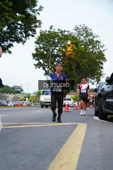 Runner Photo 4195721