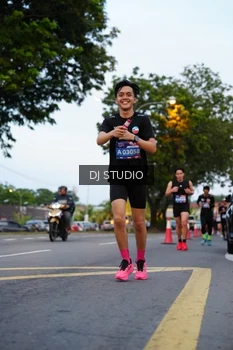 Runner Photo 4195795