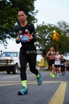 Runner Photo 4195827