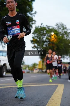 Runner Photo 4195828