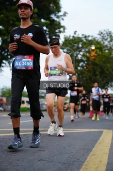 Runner Photo 4195866