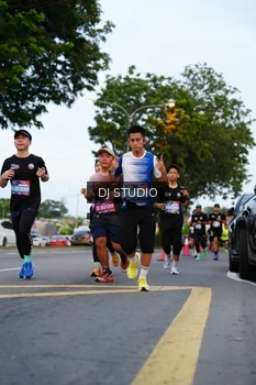 Runner Photo 4195880