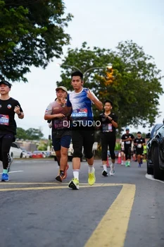 Runner Photo 4195883