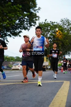 Runner Photo 4195888