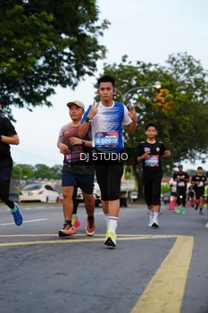 Runner Photo 4195889