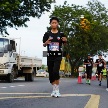 Runner Photo 4195897
