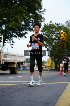Runner Photo 4195899
