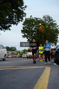 Runner Photo 4195923