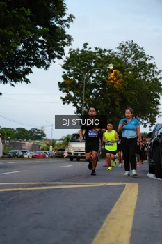 Runner Photo 4195926