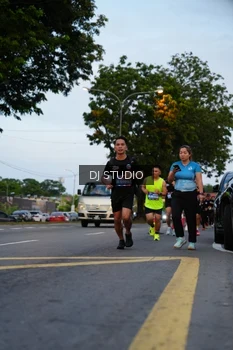 Runner Photo 4195927