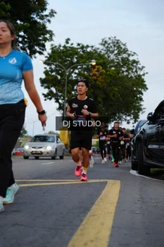 Runner Photo 4195959