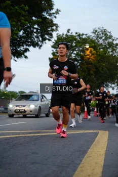 Runner Photo 4195964