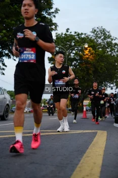 Runner Photo 4195969