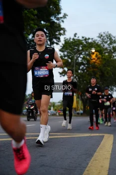 Runner Photo 4195981