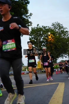 Runner Photo 4196012