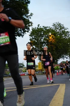 Runner Photo 4196015