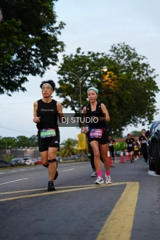 Runner Photo 4196017