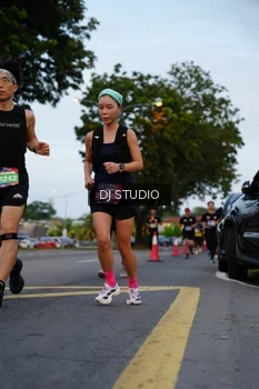 Runner Photo 4196026