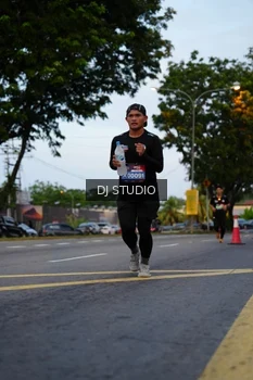 Runner Photo 4196029
