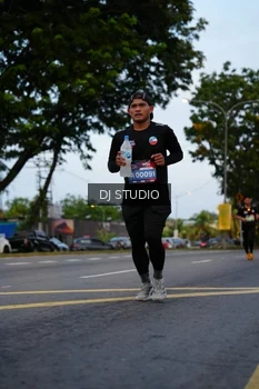 Runner Photo 4196032