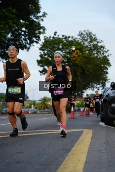Runner Photo 4196037