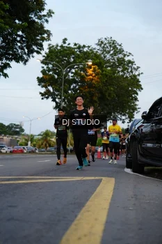 Runner Photo 4196041