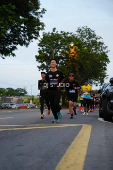 Runner Photo 4196047