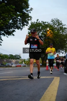 Runner Photo 4196065