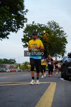 Runner Photo 4196078