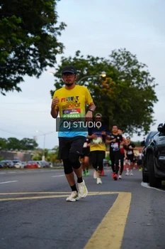 Runner Photo 4196081