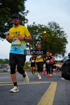 Runner Photo 4196089