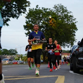 Runner Photo 4196092