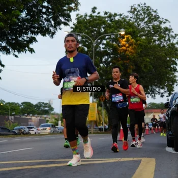 Runner Photo 4196097
