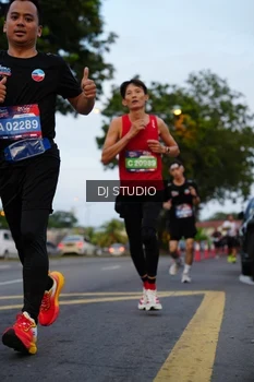 Runner Photo 4196116