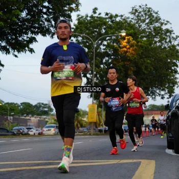 Runner Photo 4196125