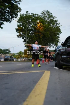 Runner Photo 4196144