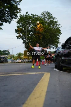 Runner Photo 4196149