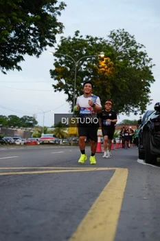 Runner Photo 4196152